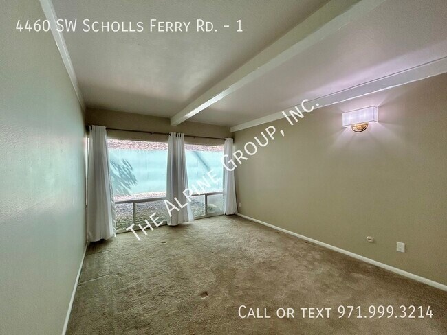 Building Photo - 4460 SW Scholls Ferry Rd