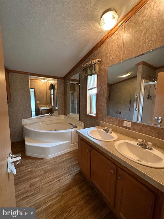 Building Photo - 3073 Table Rock Rd