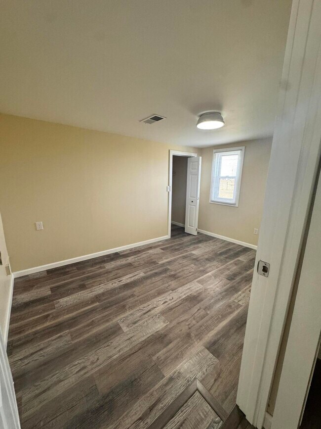 Building Photo - 501 Webb Ridge Rd