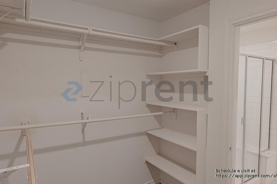 Building Photo - 547 Delaware RD