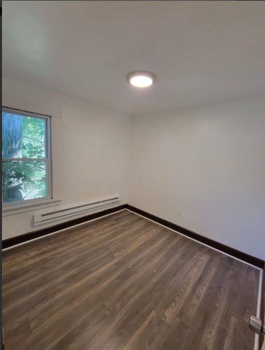 Building Photo - 1185 E 167th St