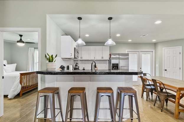 Building Photo - 6301 Hunterwood Dr