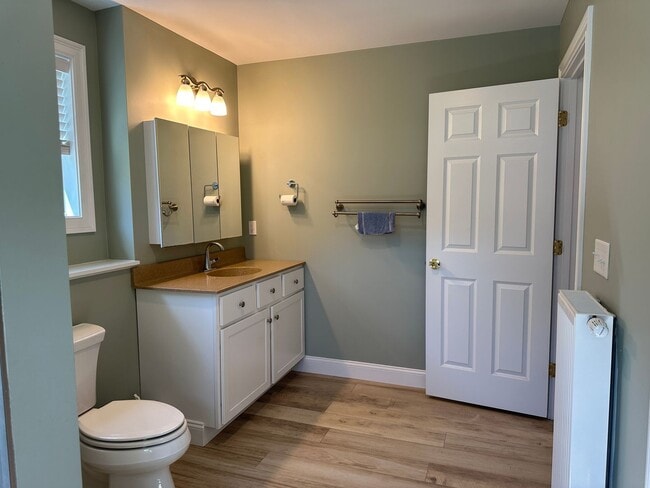 Building Photo - Newly Built! Spacious 4BR 2 Bath House