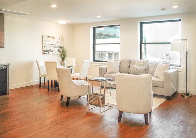 Building Photo - The New Broadview