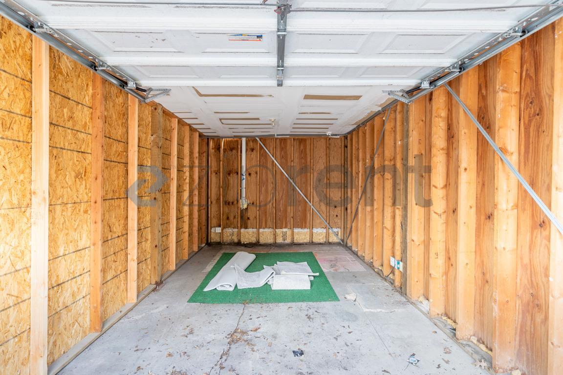 Building Photo - 703 Nelray Blvd