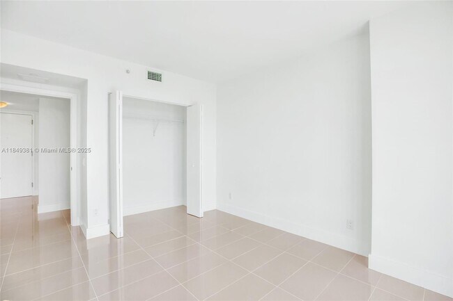 Building Photo - 4250 Biscayne Blvd