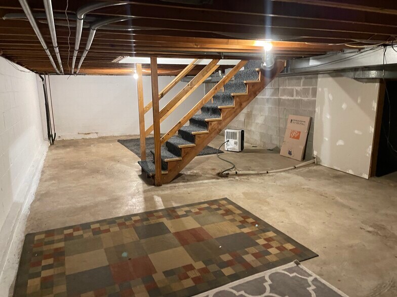 Building Photo - 8466 144th St W