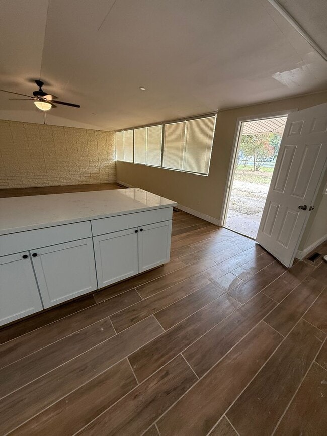 Building Photo - Newly Renovated Home in Blanchard, La