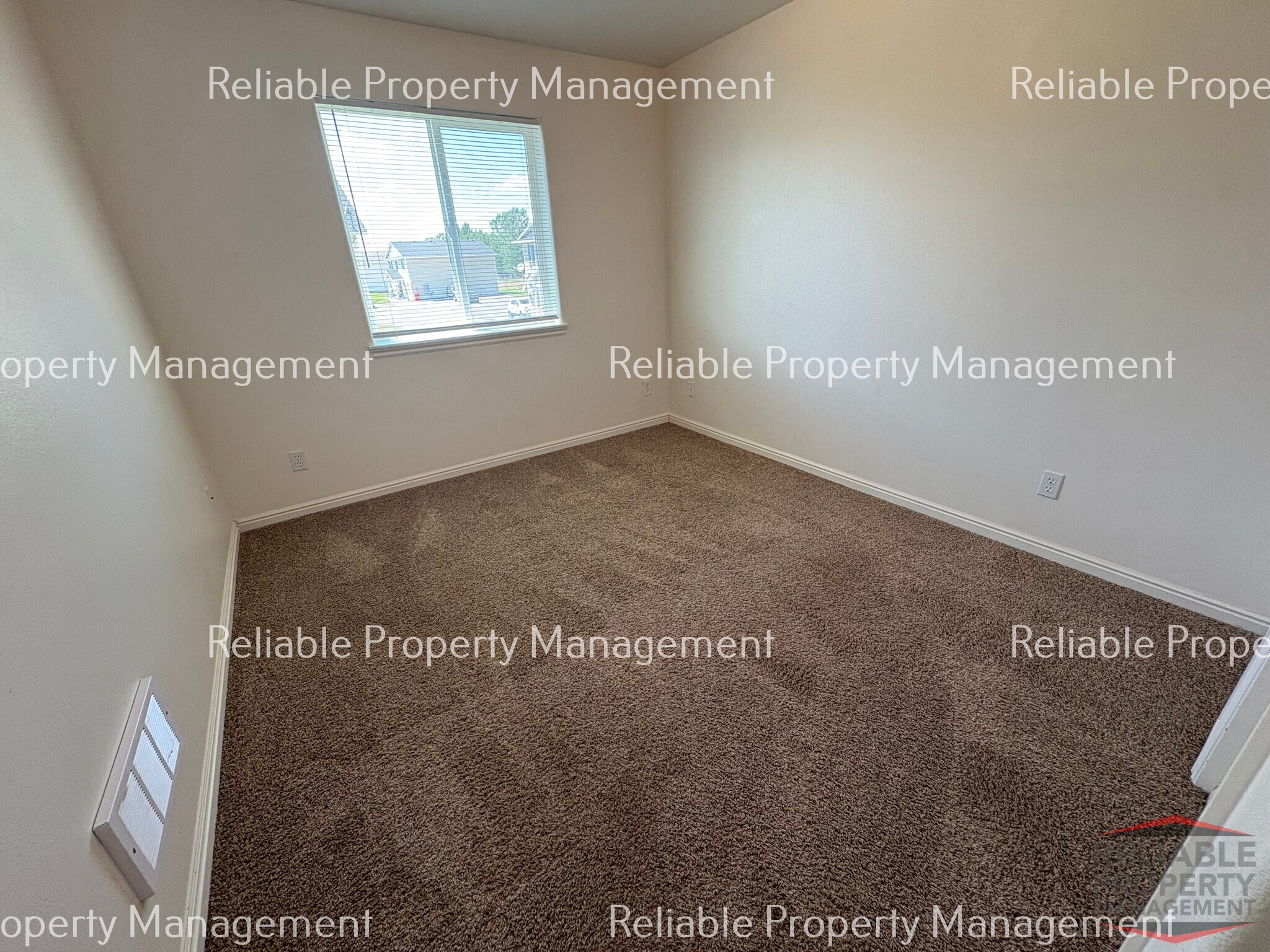 Building Photo - 3713 Deloy Dr