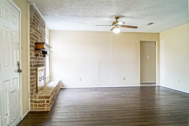 Building Photo - 12645 Lake Conroe Hills Dr