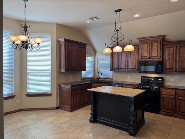 Building Photo - 2704 SE 38th St