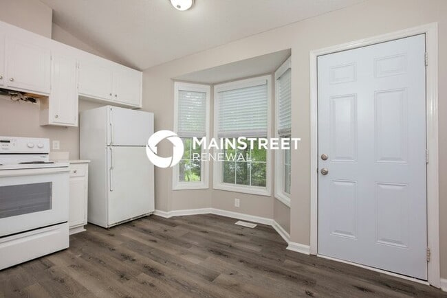 Building Photo - 3 Bedroom Pet-Friendly Home in Zebulon, NC with Main Street Renewal