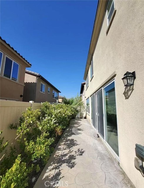 Building Photo - 2024 Legacy Ln
