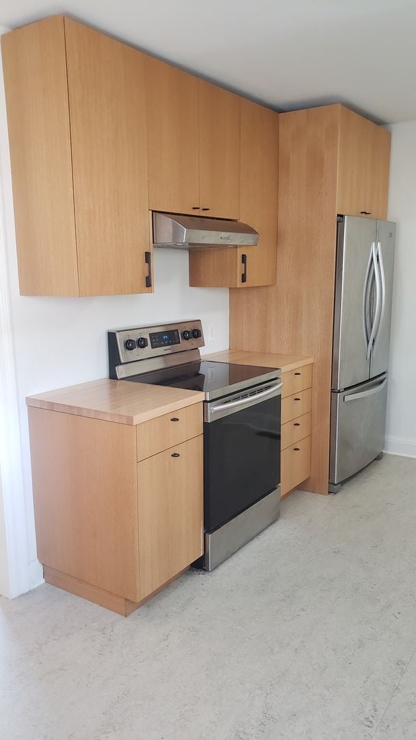 Building Photo - Renovated 2 Bedroom/ 1 Bath Duplex minutes to 12th South, Lipscomb, Belmont and Vandy