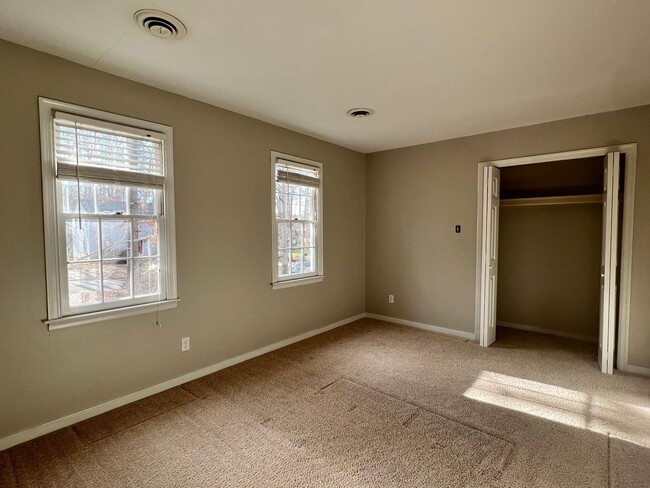 Building Photo - 2508 Crosstimbers Terrace