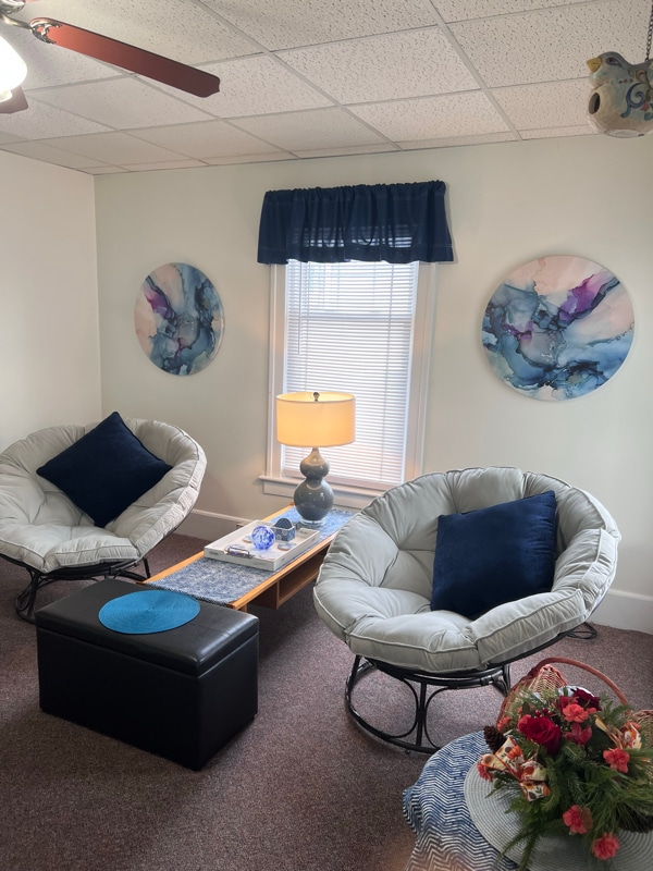 Building Photo - 48 W Main St