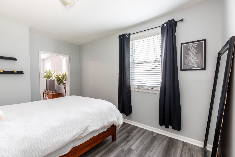 Building Photo - 455 Stanley Ave