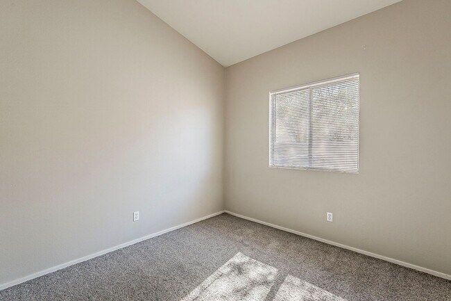 Building Photo - Home for rent