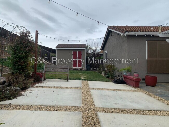 Building Photo - 3836 Glengarry Dr