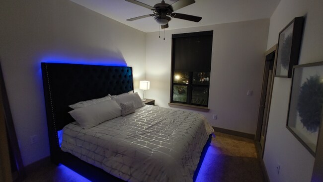 Building Photo - 1520 Fannin St