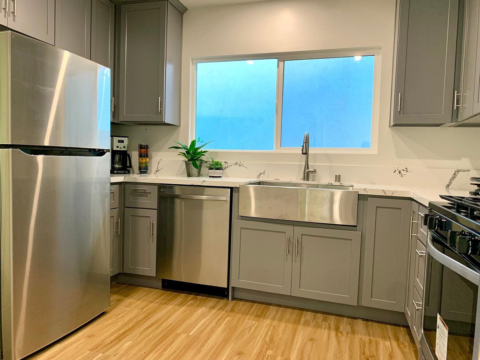 Building Photo - 540 N Harvard Blvd