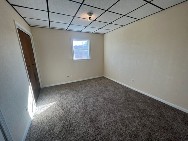 Building Photo - 603 S Evans Ave