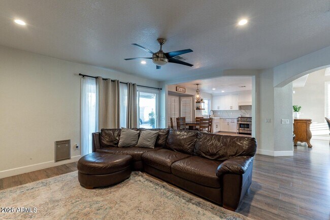 Building Photo - 16223 N 10th Ave