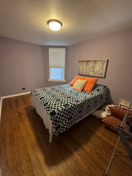 Building Photo - 3421 S Lowe Ave