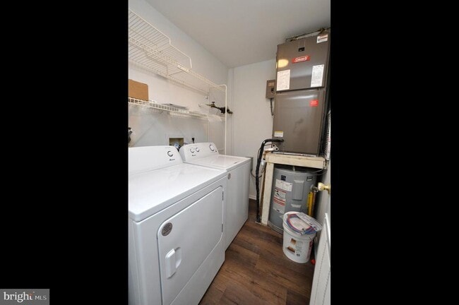 Building Photo - 4208 Adelaide Dr