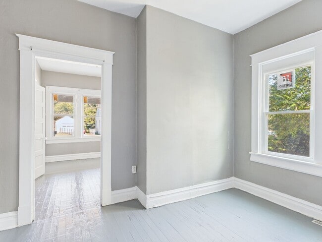 Building Photo - 2408 Concord Ave