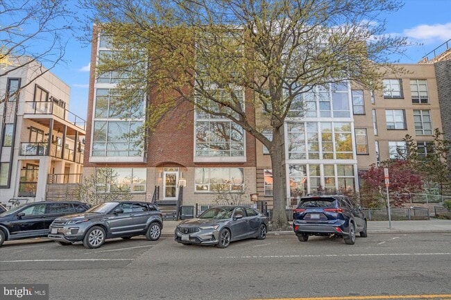 Building Photo - 1610 11th St NW