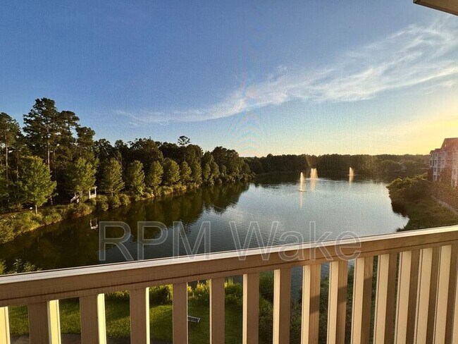 Building Photo - 10411 Rosegate Ct
