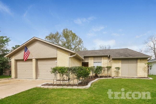 Building Photo - 15802 Echo Canyon Dr