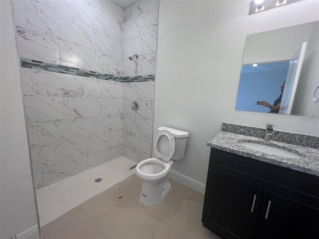 Building Photo - 16170 SW 33rd Ave Rd