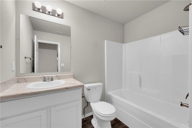 Building Photo - 1731 Hermitage Dr