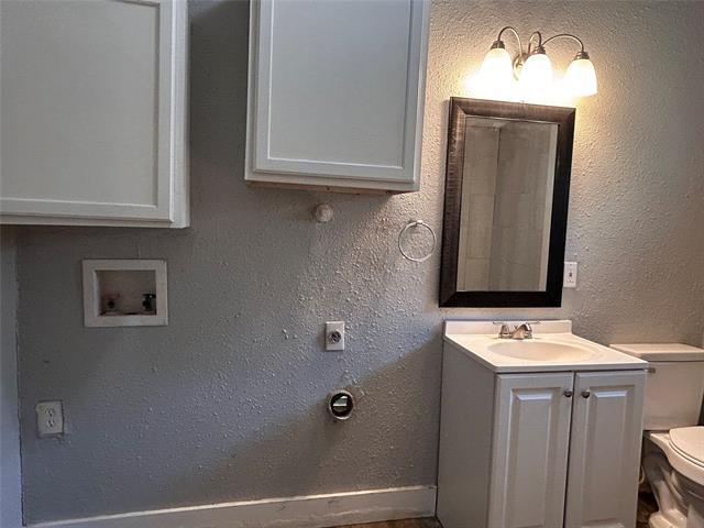 Building Photo - 615 S Throckmorton St