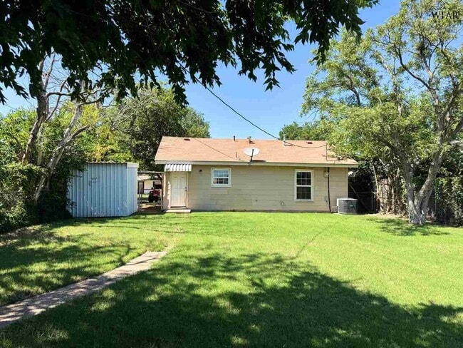 Building Photo - 2949 Cunningham Dr