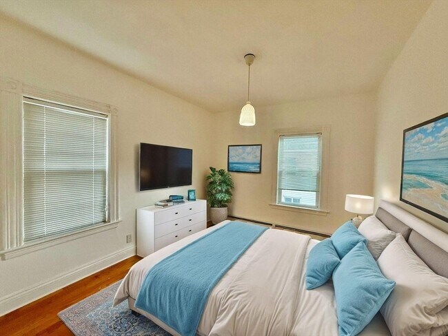 Building Photo - 186 Arlington St