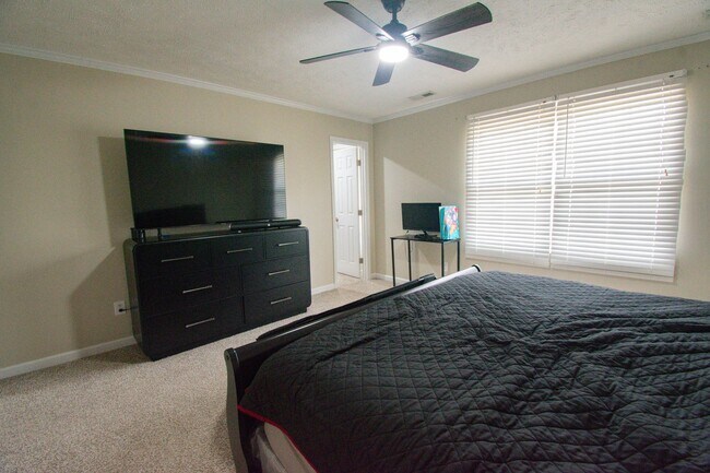 Building Photo - Coming Soon! 3 Bedroom 2.5 Bathroom- Large Fenced Yard Pets Okay!