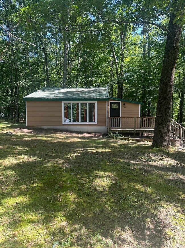 Building Photo - Great location with deeded access to Bauneg Beg Pond