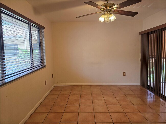 Building Photo - 15545 Miami Lakeway N