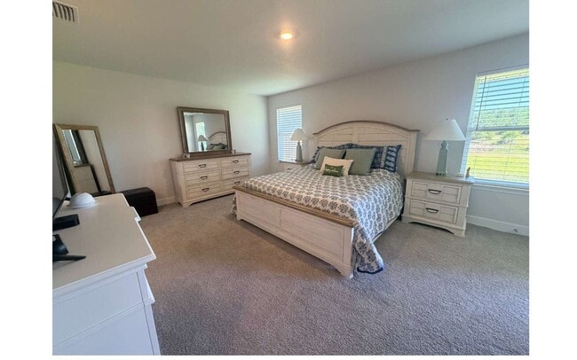 Building Photo - 297 SW Silverpalm Dr