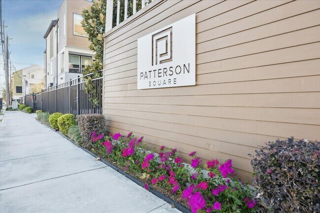 Building Photo - Welcome to this charming property featuring modern amenities and a spacious, open layout. This ho...
