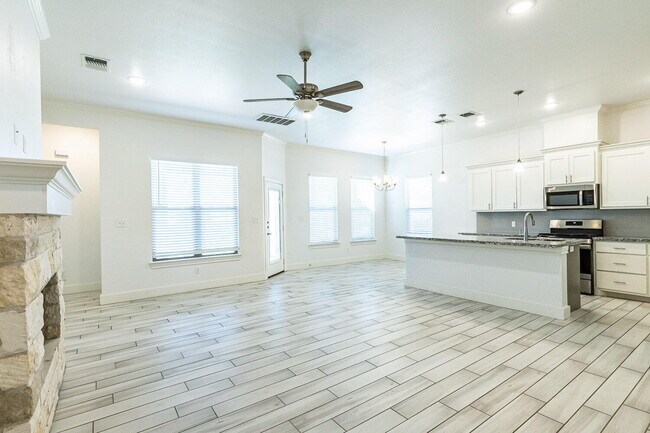 Building Photo - 7629 87th St