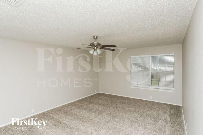 Building Photo - 119 Amber Ridge Dr