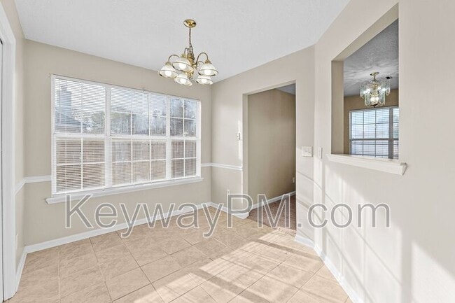 Building Photo - 124 Summerfield Cir