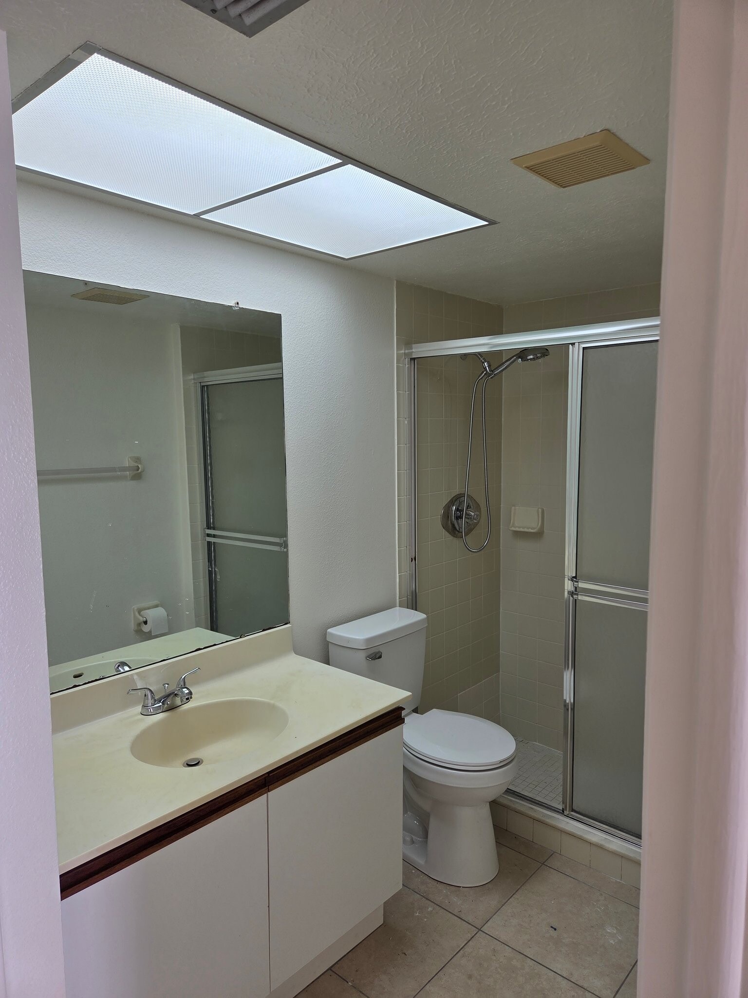 Building Photo - 1214 SE 8th St