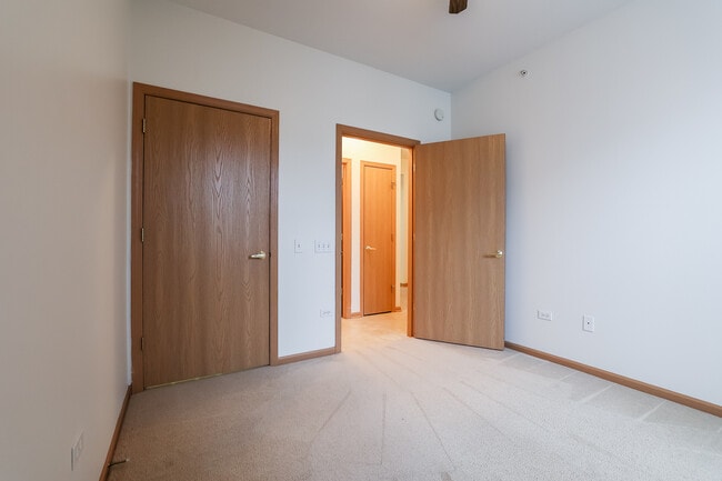 Building Photo - 13386 Red Alder Ave