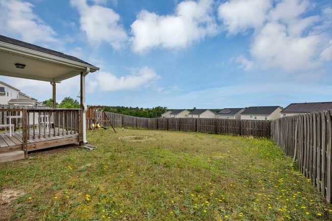 Building Photo - 300 Barony Pl Dr