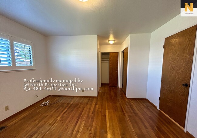 Building Photo - 27 San Felipe Ct